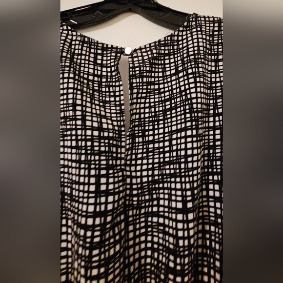 One Clothing Womens Size M Long Sleeve Romper Black V-Neck - Picture 6 of 9